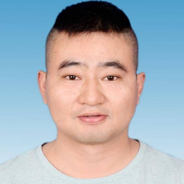 鄢孟舟