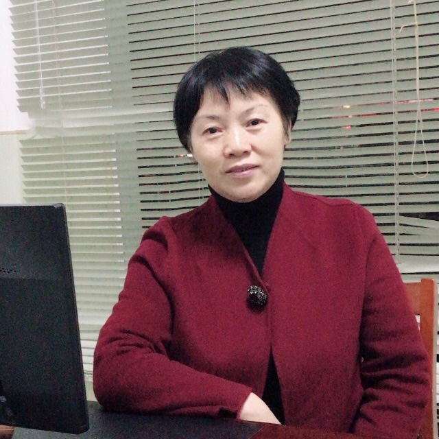 万丽玲