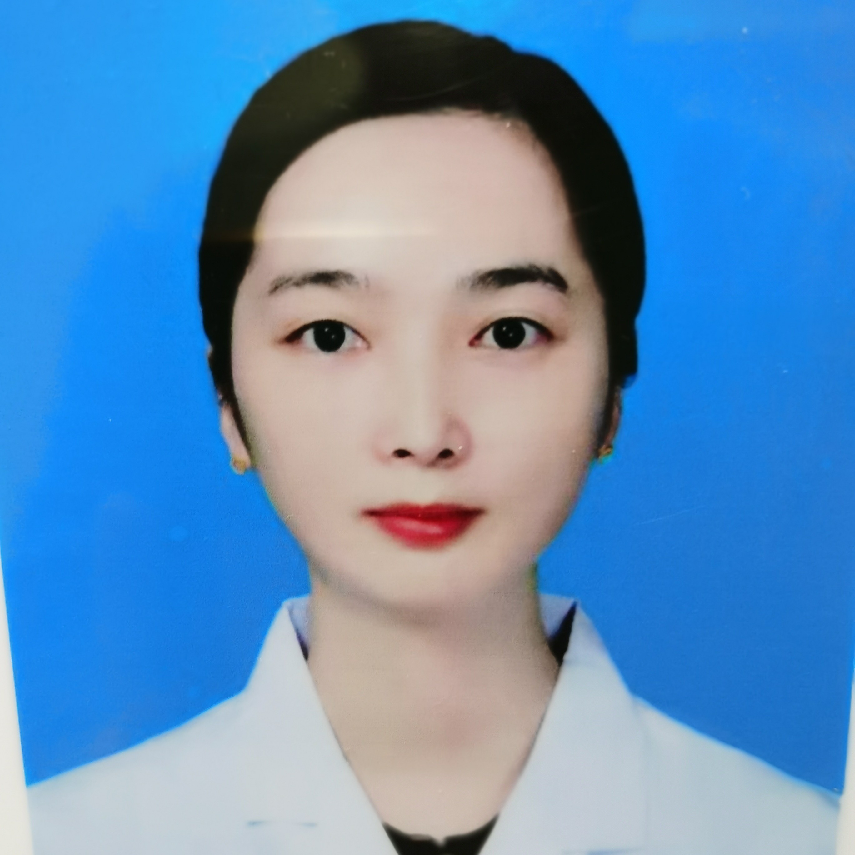 陈昺伃