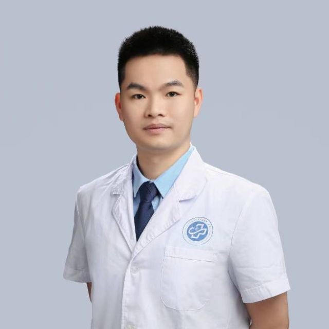 丘竞先