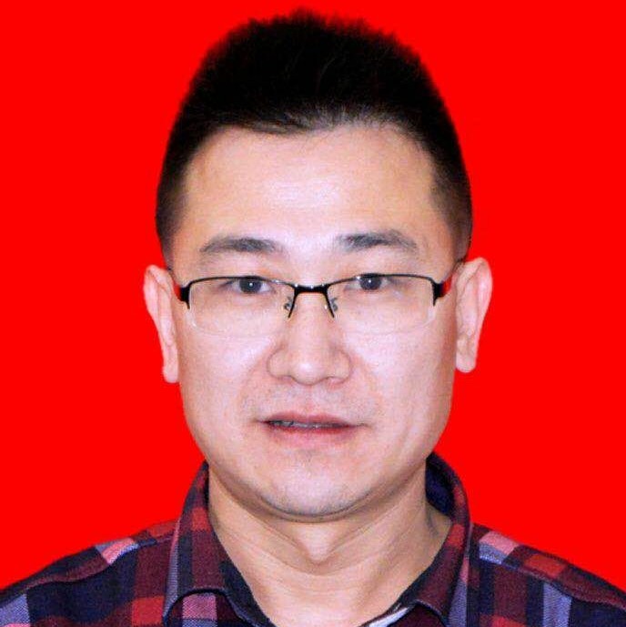 秦艳龙