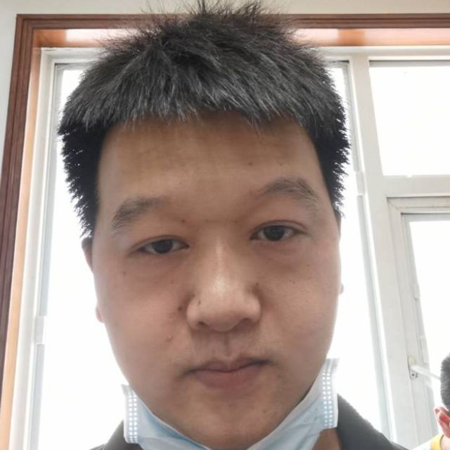张巍