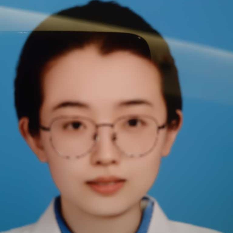 何彩苹