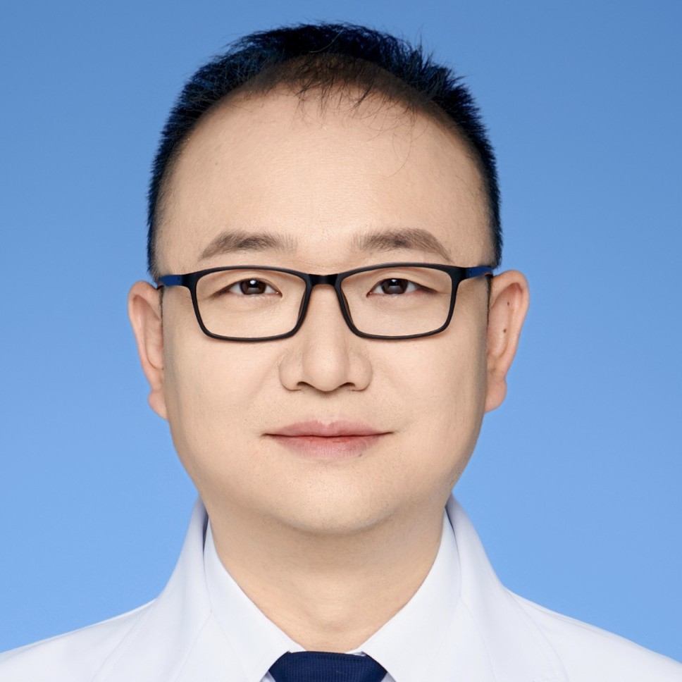 李栋