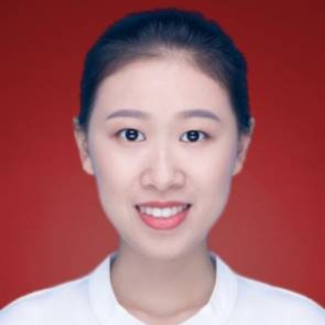 李依媚